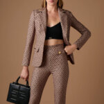 Double layer crêpe jacket with diamond pattern
