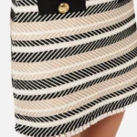 WOMAN'S KNITTED SKIRT