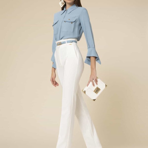 Trousers in diagonal weave technical fabric