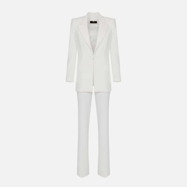 Trouser suit in crêpe fabric