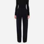 Crêpe trousers with darts