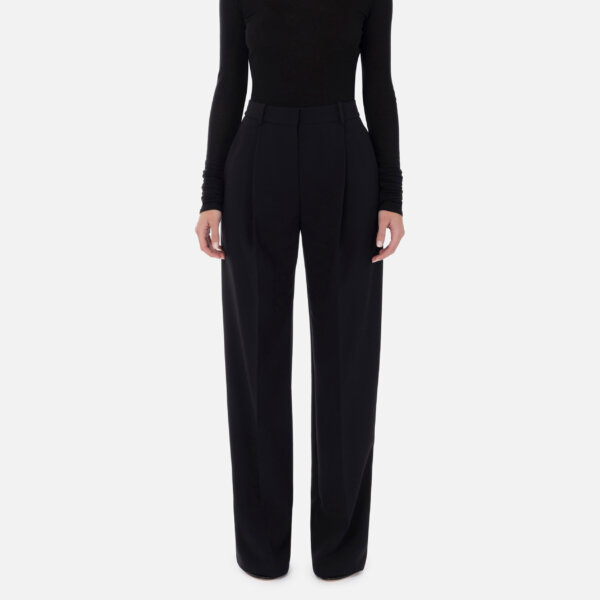 Crêpe trousers with darts
