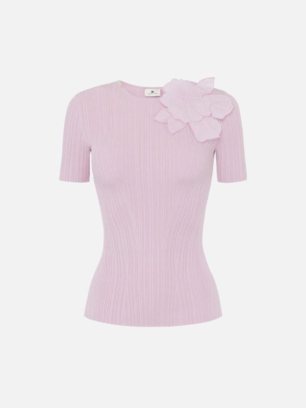 Rib knit top with flower