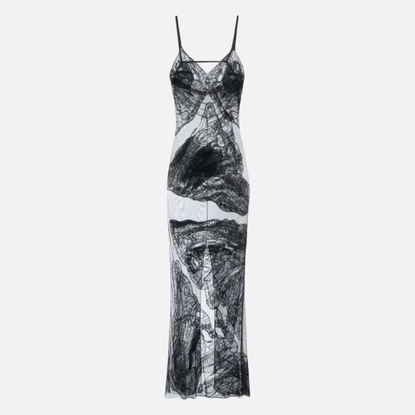 Red Carpet dress in tulle fabric with embroideries