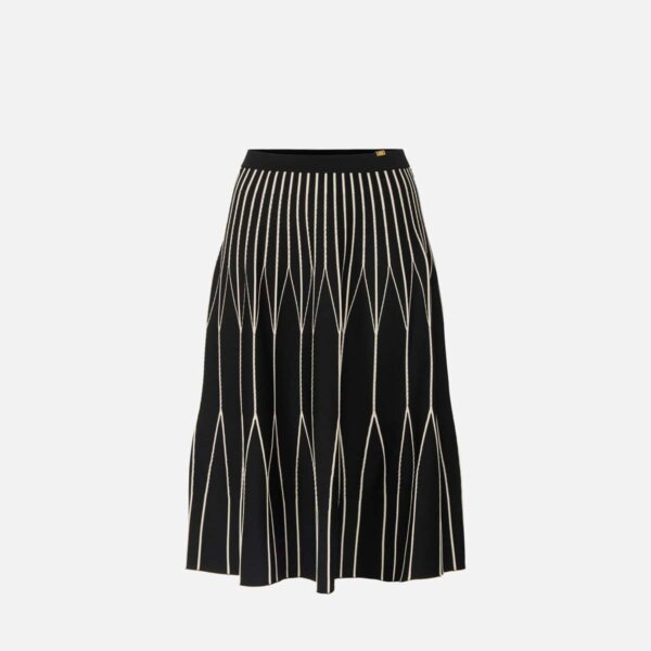 Two-colour knit skirt