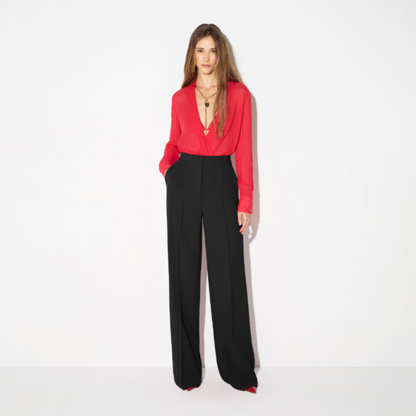 Lightweight cr?pe fabric trousers